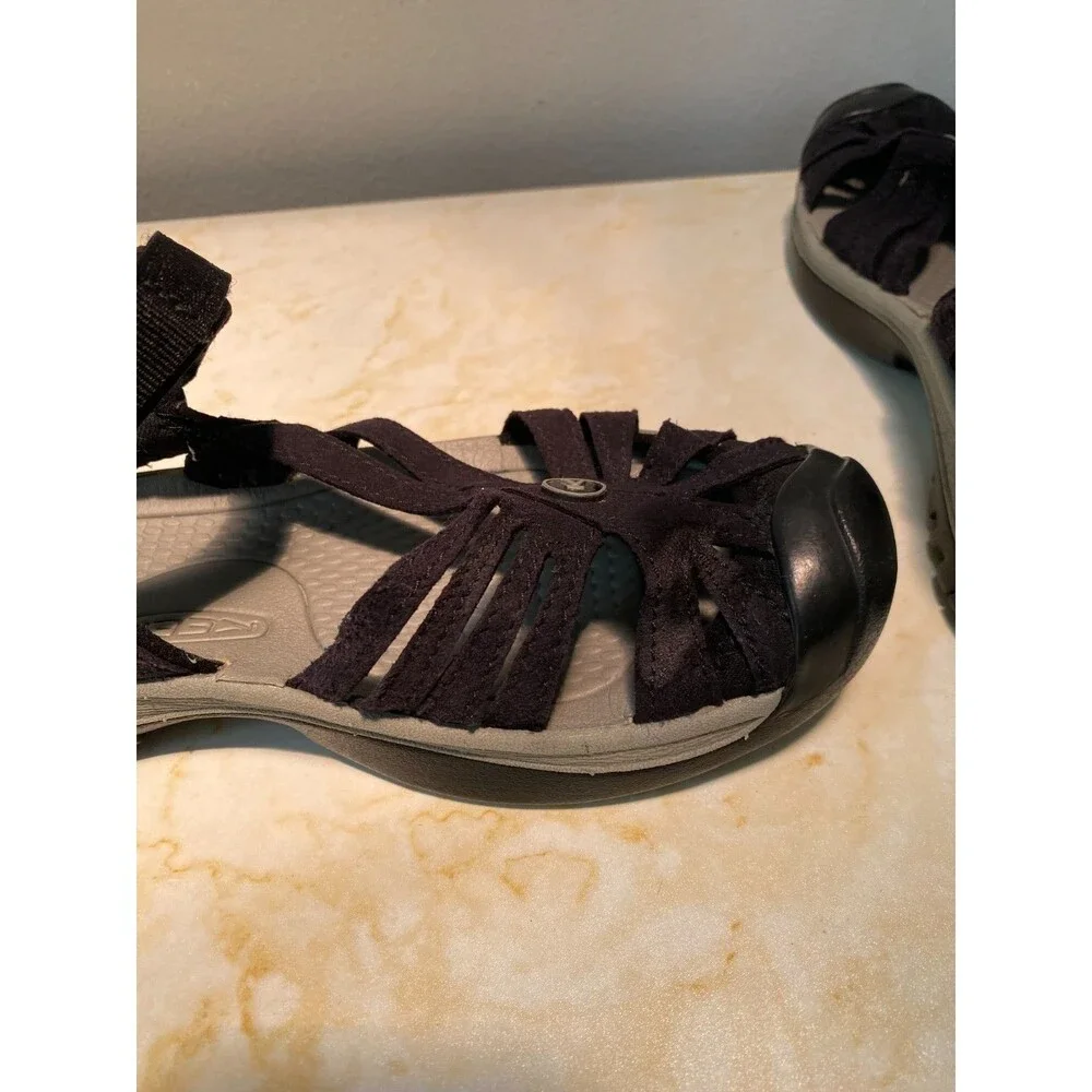 Keen Rose Black/Neutral Gray Sandals Women's Size 8 Hiking Water-Resistant
